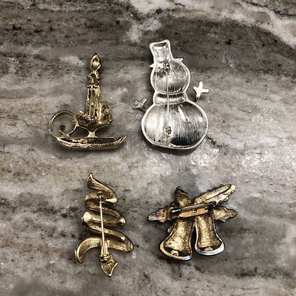 Christmas Pins Brooches lot of 4 Tree, Snowman, Candle, Bells - Picture 6 of 6